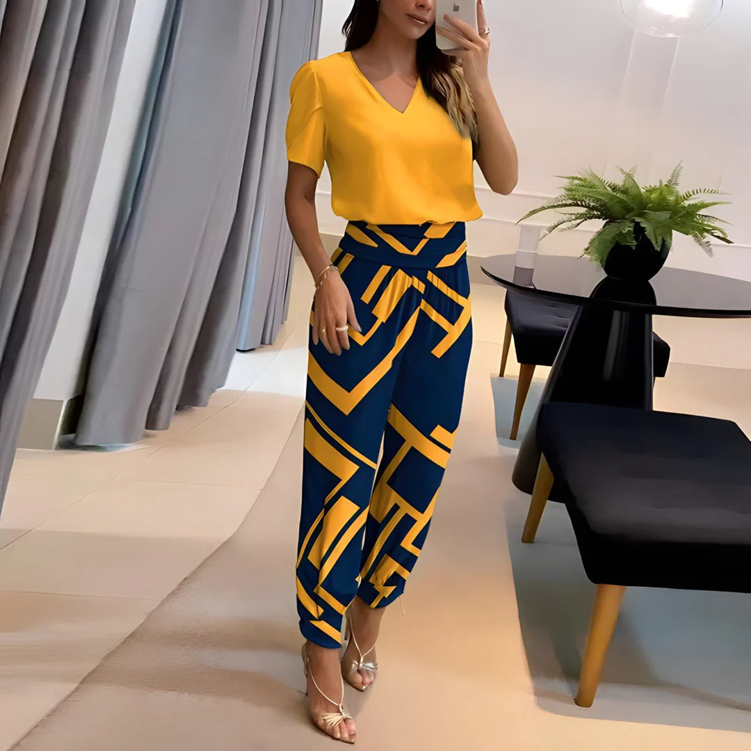 Alexandra Set | Moderne Kombination aus Bluse und Hose im Loungewear-Stil