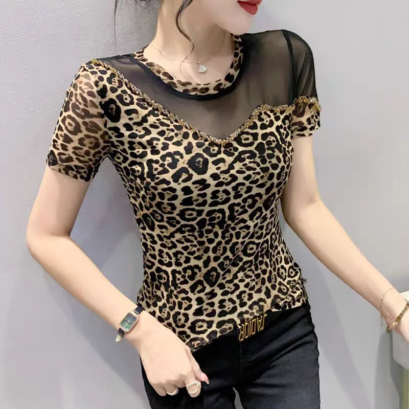 Olia - Patchwork-Leoparden-T-Shirts