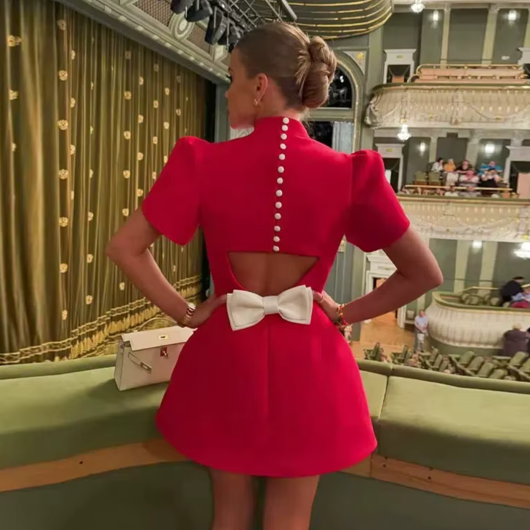 Leyna Kleid | Schickes Damenkleid mit Rückenfreiem Design und Schleife