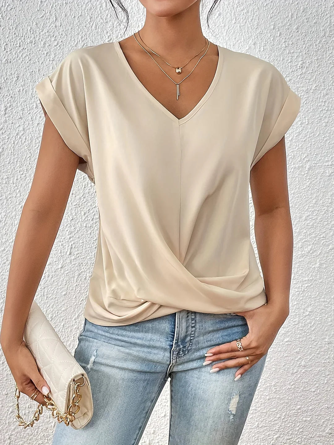 Cleo Casual Shirt | Lässiges T-Shirt mit Sweetheart-Ausschnitt