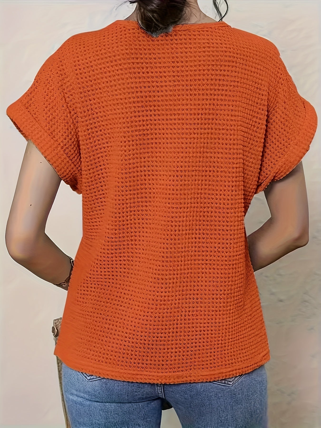 Elegantes Shirt mit Spitze und Rundhalsausschnitt – Michaela
