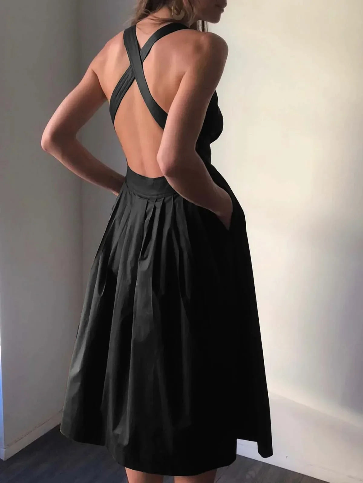 Lillymoda | Imogen - Elegantes Midikleid mit gekreuztem Rücken