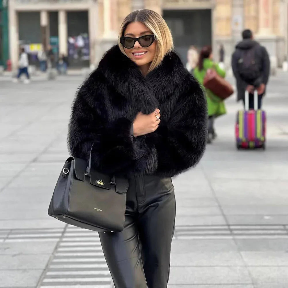 Lillymoda | Alice - Pelzige Cropped Winterjacke für Frauen