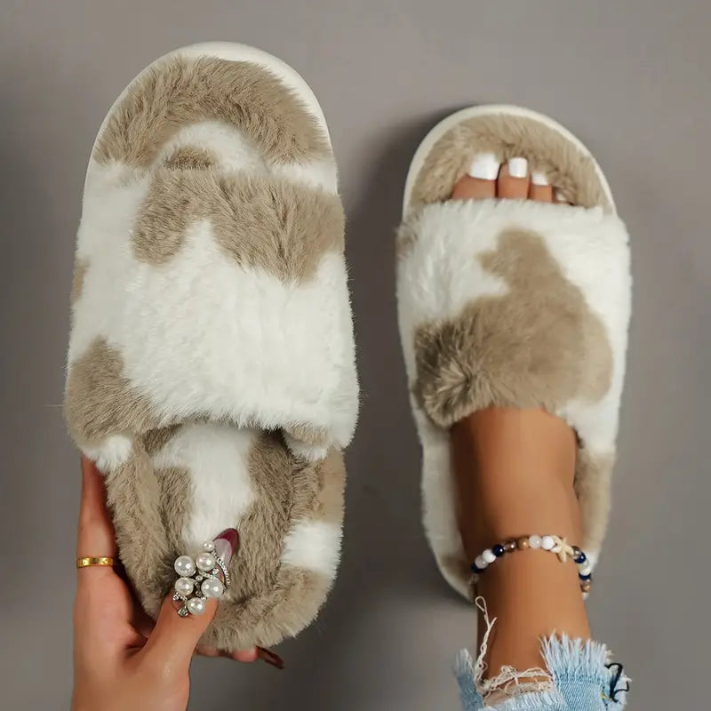 Peryna - Warme, flauschige, pelzige Hausschuhe für Damen