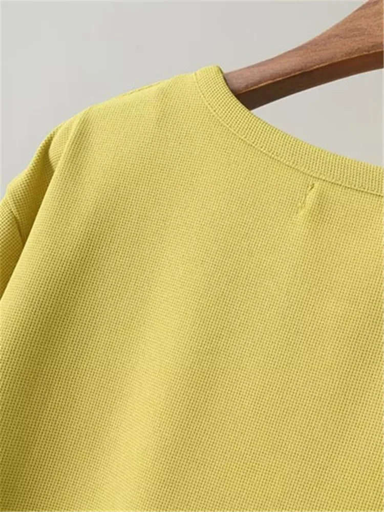 Katheryn - Einfaches Strickwaffel-Stretch-Rundhals-T-Shirt mit kurzen Ärmeln