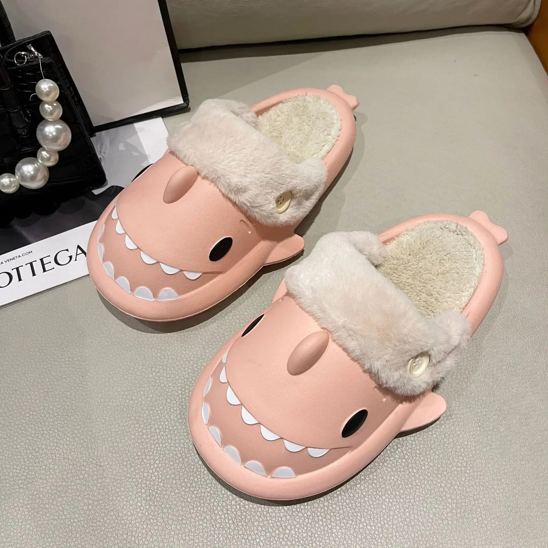 Lillymoda | Fluffy Slides - Rutschfeste Plüsch Innenschlappen