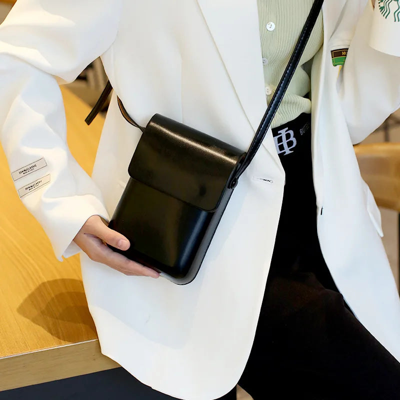 Mini Umhängetasche – PU-Leder Schultertasche für Handy und Essentials - Nickie