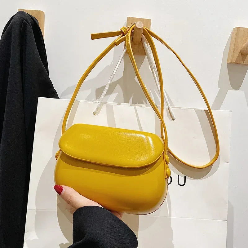 Mini PU-Leder Umhängetasche für Damen – 2024 Schultertasche mit Klappverschluss - Omara
