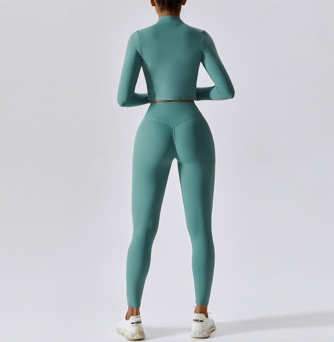 Winter-Workout-Set: Elegantes Trio für kalte Tage