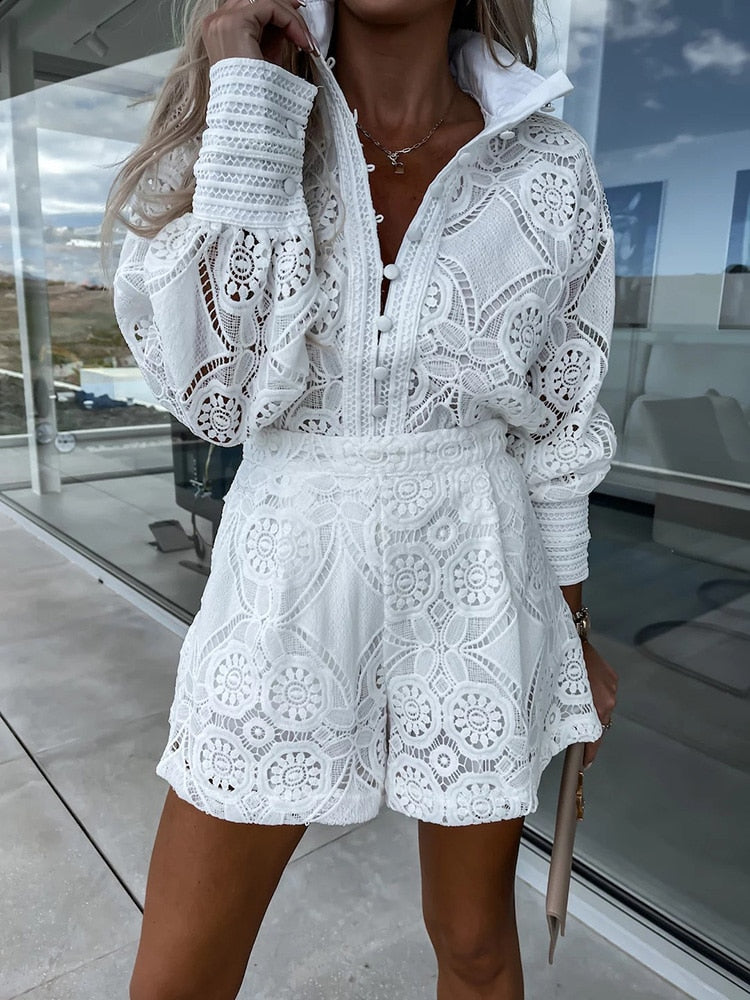 Lillymoda | Isabel - Elegantes Besticktes Set [Oberteil+Kurze Hosen]