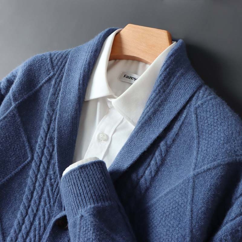 SamtGlow | Cardigan | Eleganz und Komfort