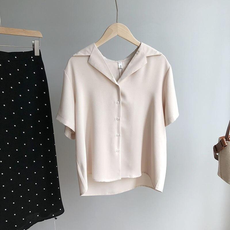 Damen-Poloshirt mit breitem Kragen