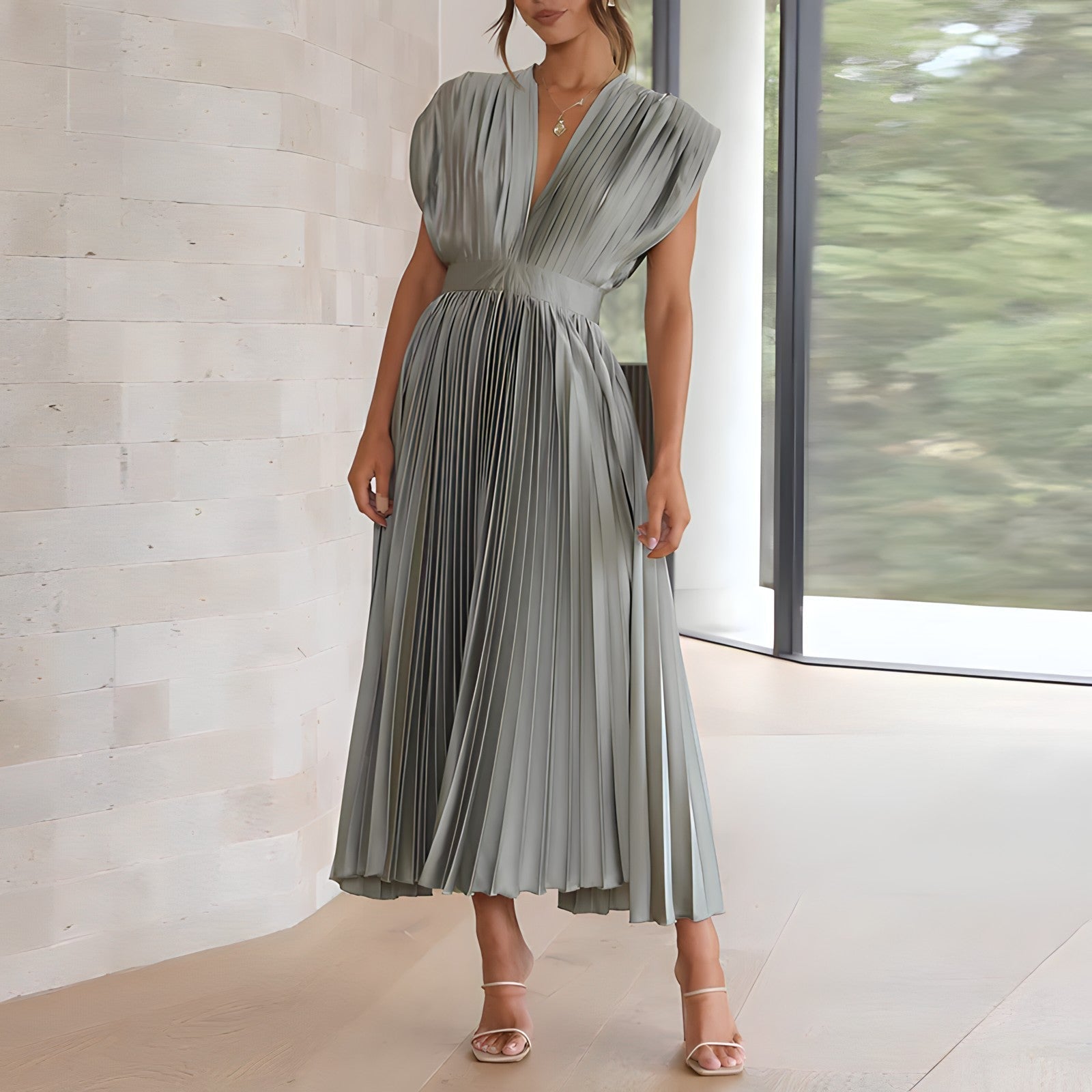 Lillymoda | Gladys - Elegantes Plissee-Kleid mit V-Ausschnitt
