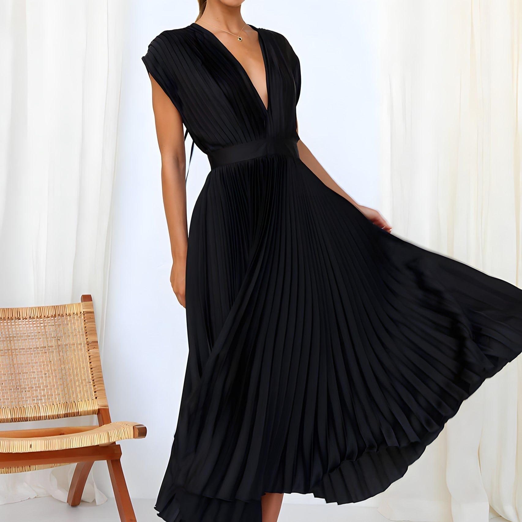 Lillymoda | Gladys - Elegantes Plissee-Kleid mit V-Ausschnitt