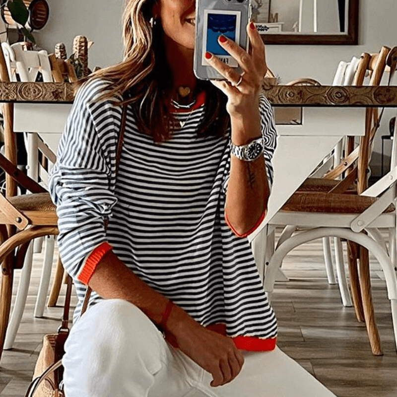 Blau Gestreifter Pullover mit Orange – Warm & Stilvoll im Winter