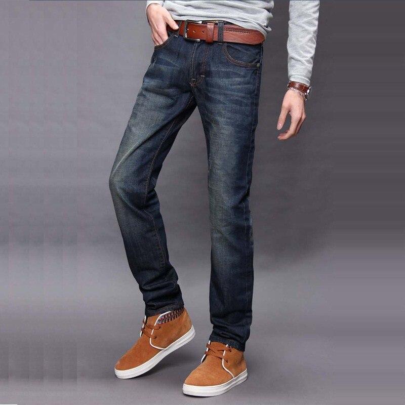 Normale Herrenjeans