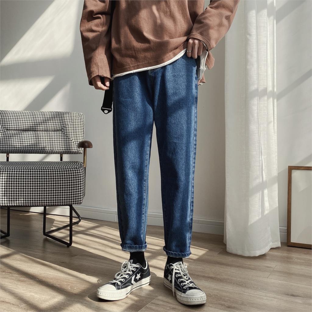 Weit geschnittene Herrenjeans