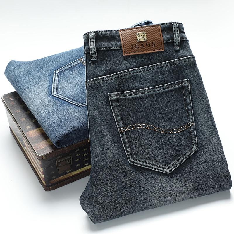 Normale Herrenjeans